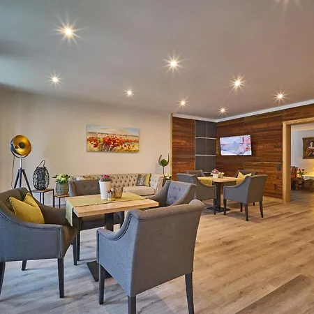 Gaestehaus Huber - Garni Bed & Breakfast Bad Fussing