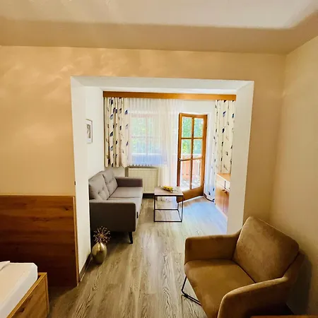 Bed & Breakfast Gaestehaus Huber - Garni 3*