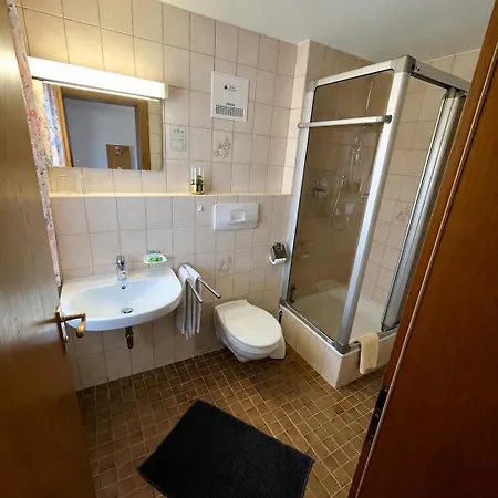 Bed & Breakfast Gaestehaus Huber - Garni 3*