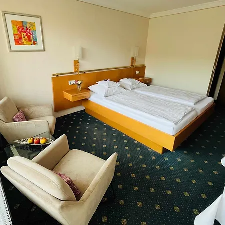 Gaestehaus Huber - Garni Bed & Breakfast Bad Füssing